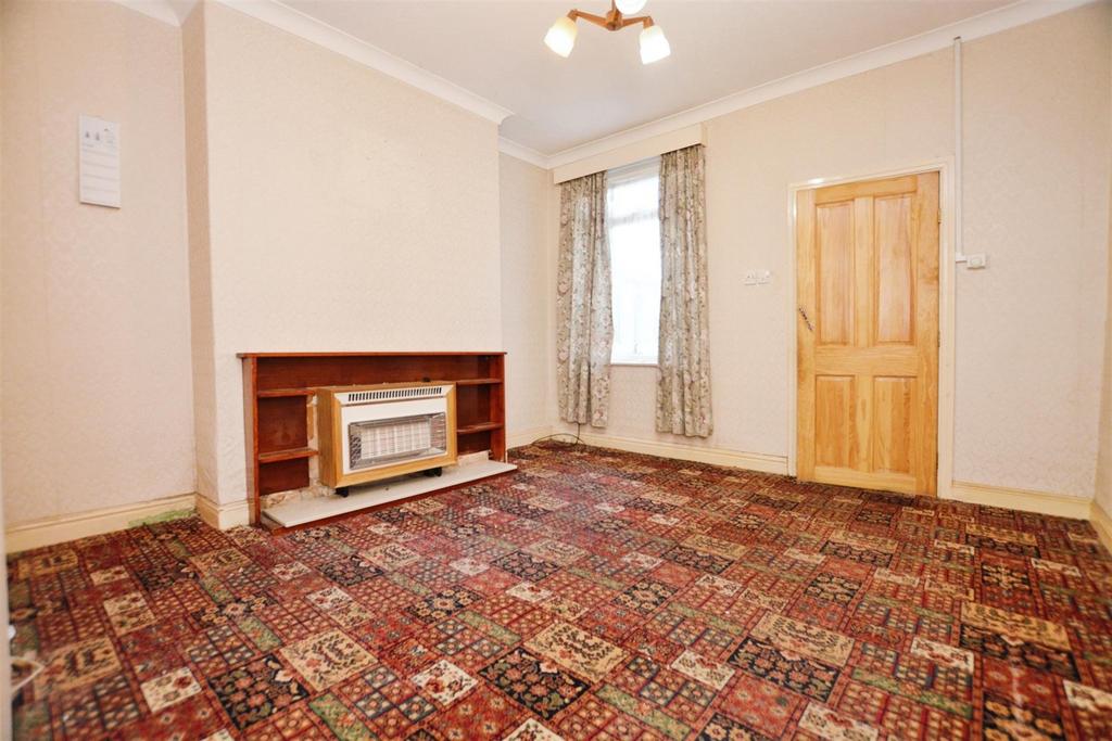 North Parade, Scunthorpe 3 bed terraced house for sale £70,000