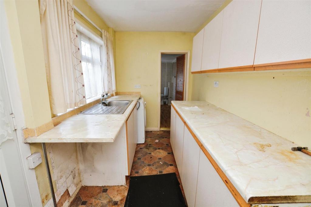 North Parade, Scunthorpe 3 bed terraced house for sale £70,000