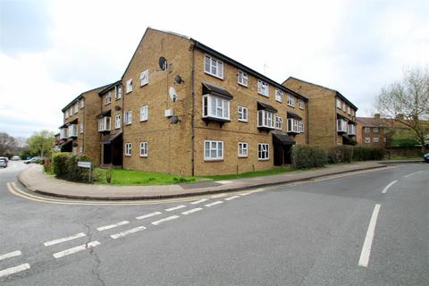 10 Parish Gate Drive, Sidcup, DA15 8TH