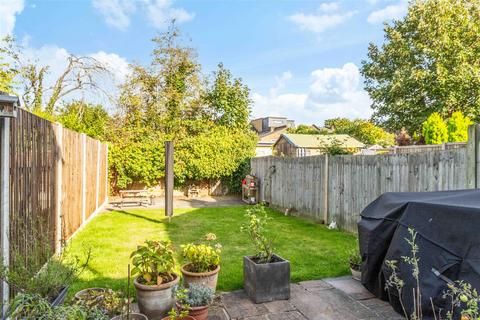 3 Gerda Road, London, SE9 3SW