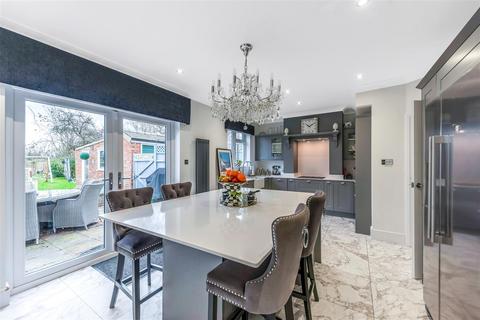 75 Parkview Road, New Eltham, London, SE9 3QR
