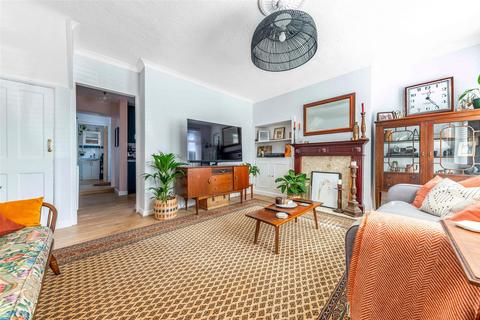 119 Castlecombe Road, London, SE9 4AS