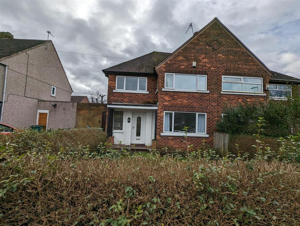 Redcar Road, Thornaby, StocktonOnTees 2 bed semidetached house for