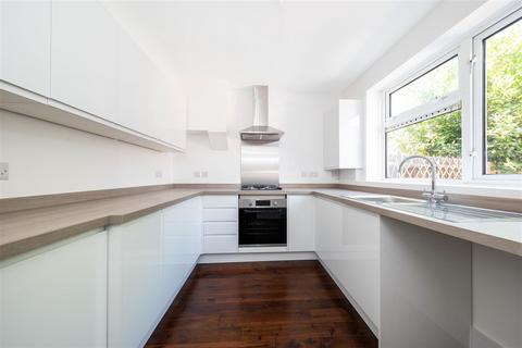 34 Ravensworth Road, London, SE9 4LW