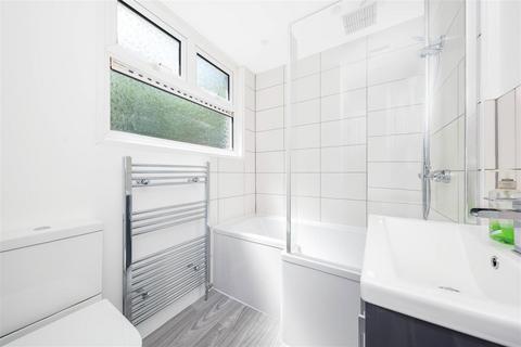 34 Ravensworth Road, London, SE9 4LW