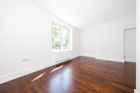 34 Ravensworth Road, London, SE9 4LW