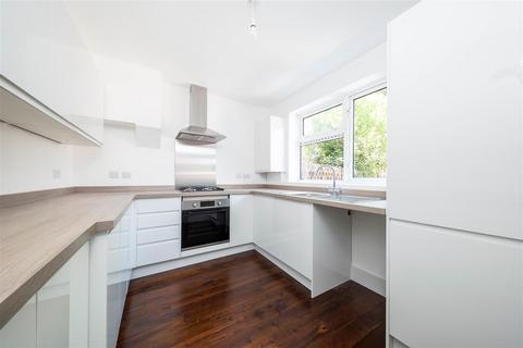 34 Ravensworth Road, London, SE9 4LW