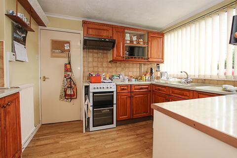 33 Spring Close, Burwell, Cambridge, CB25 0HF