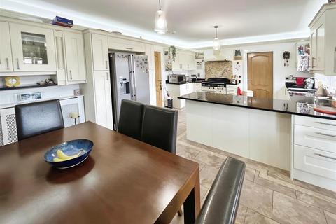 4 bedroom detached house for sale, Jobson Meadows, Stanley, Crook