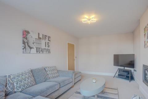 1 Thomas Avenue, Radcliffe On Trent, Nottingham, NG12 2HT