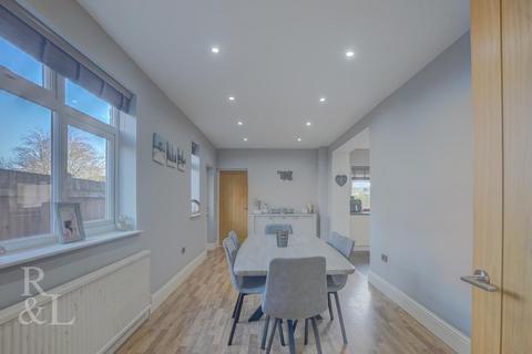 1 Thomas Avenue, Radcliffe On Trent, Nottingham, NG12 2HT