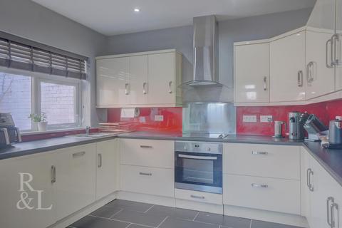 1 Thomas Avenue, Radcliffe On Trent, Nottingham, NG12 2HT