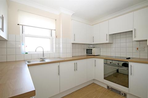1 bedroom apartment to rent, Waterloo Road, Lymington