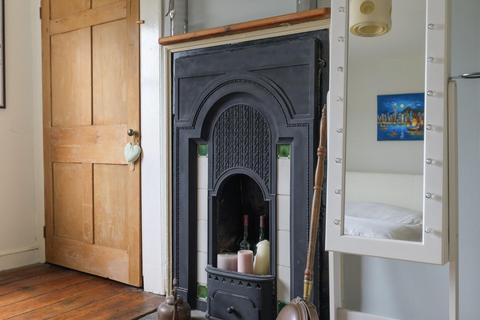 77 Bailbrook Lane, Bath, BA1 7AL