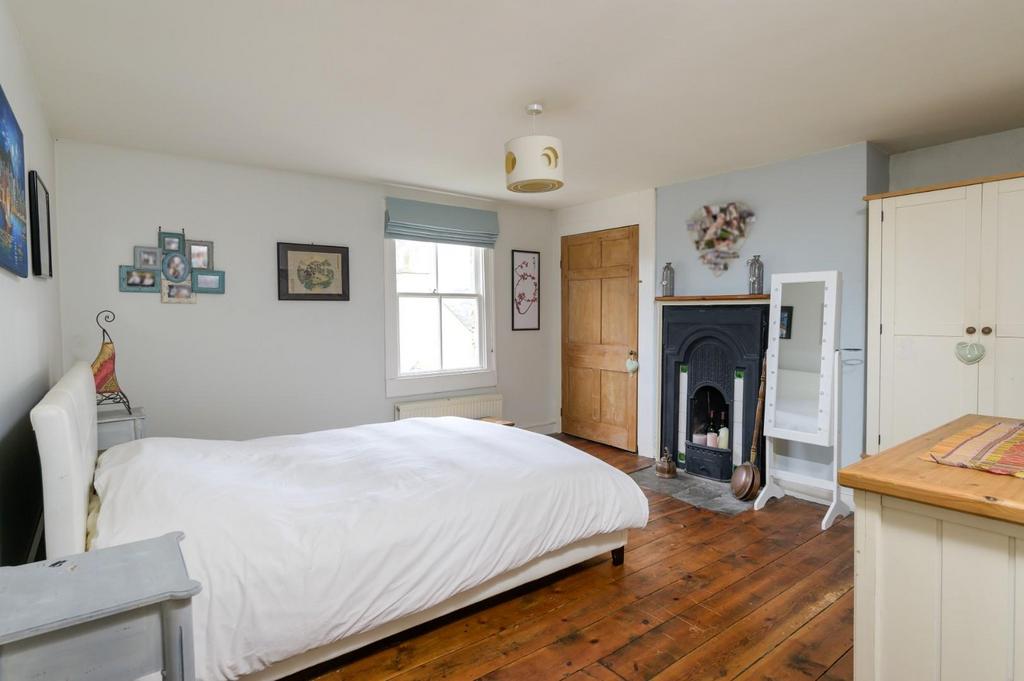 77 Bailbrook Lane-22.jpg