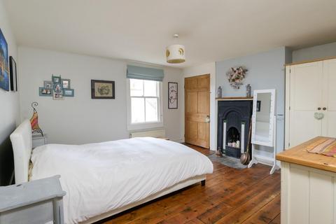 77 Bailbrook Lane, Bath, BA1 7AL