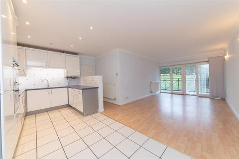 2 bedroom flat for sale, Holden Road, London