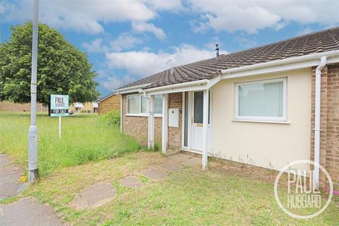 2 bedroom terraced bungalow for sale, Bourne Road, Gunton, NR32