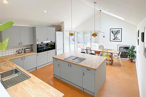 39 Lode Road, Lode, Cambridge, CB25 9ET