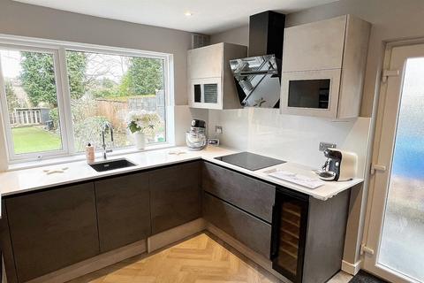142 Clarence Road, Sutton Coldfield, B74 4LA