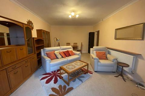 2 bedroom flat for sale - Runnymede, Sketty, Swansea