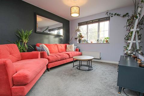 9 Bittern Grove, Soham, Ely, CB7 5FR