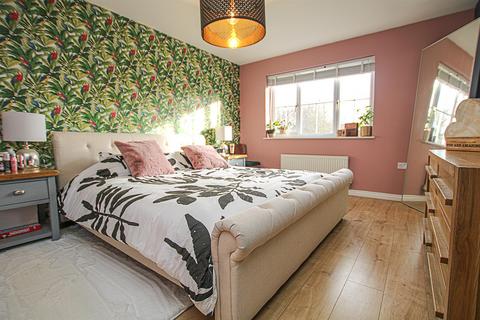 9 Bittern Grove, Soham, Ely, CB7 5FR