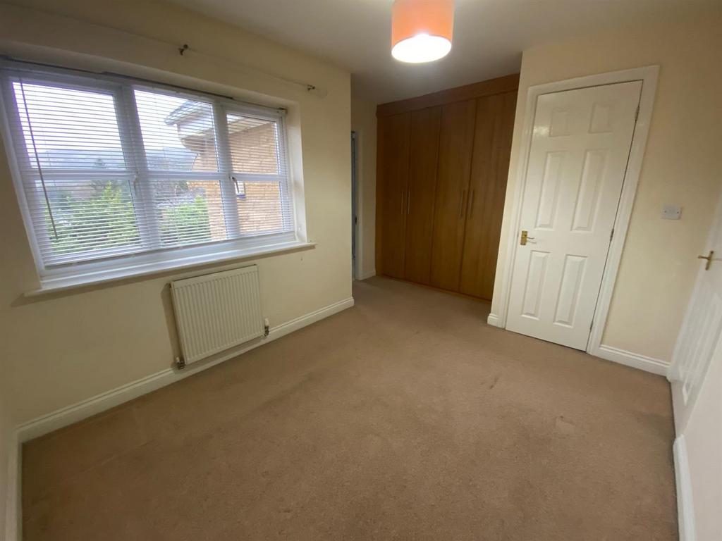 MASTER BEDROOM.jpg