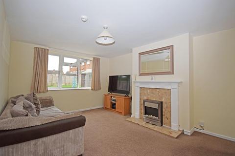 3 bedroom end of terrace house for sale - 9 Lime Grove, Sidemoor, Bromsgrove, Worcestershire, B61 8LX