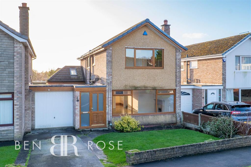 Kilworth Height, Fulwood, Preston 3 bed detached house for sale £299,950