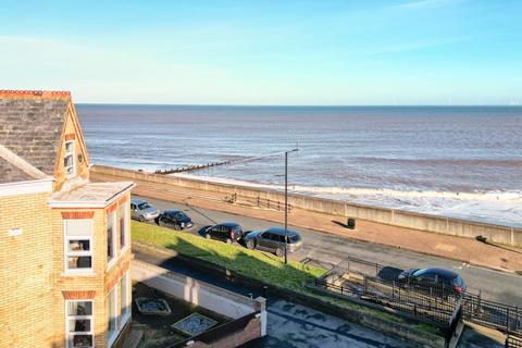 4 bedroom terraced house for sale, 15 Young Street, WITHERNSEA