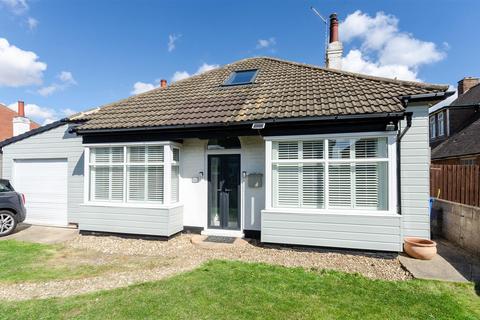 4 bedroom detached bungalow for sale, Hull Road, Withernsea