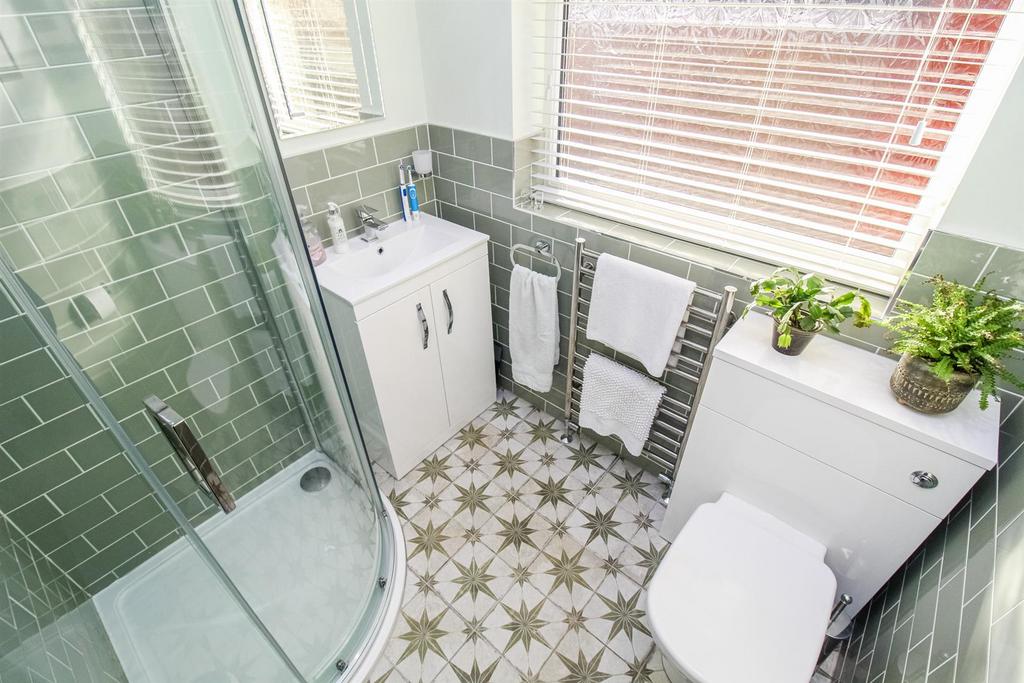 Shower room/w.c.