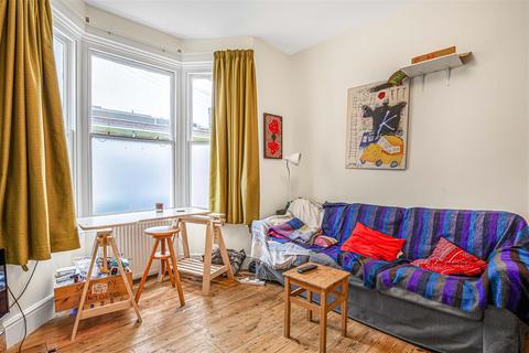 186 Trafalgar Street, London, SE17 2TP