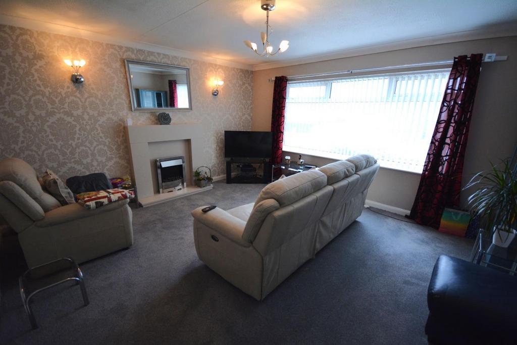 Westerdale Gardens, Shildon 2 bed semidetached bungalow for sale £