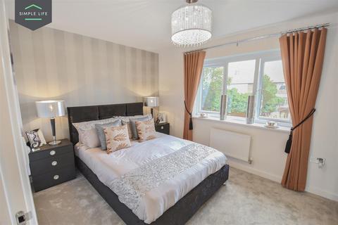 2 bedroom semi-detached house to rent - Holybrook, Bradford, BD10