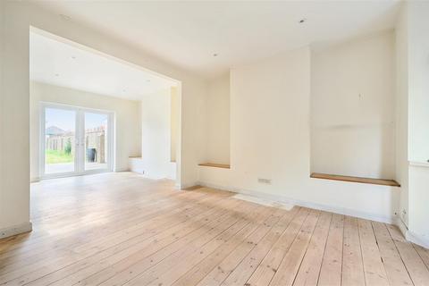11 Deacons Drive, Portslade, Brighton, BN41 2FJ