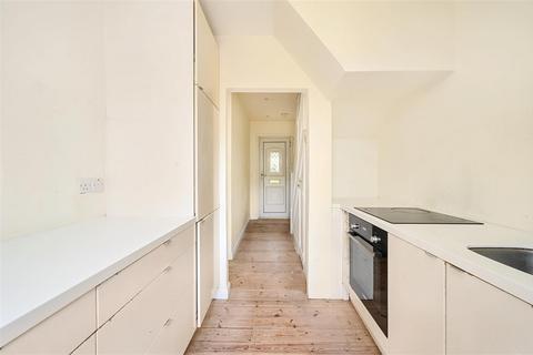 11 Deacons Drive, Portslade, Brighton, BN41 2FJ