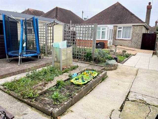 Garden rear.jpg