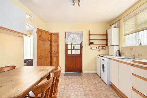 28 Highdown, Southwick, Brighton, BN42 4QS