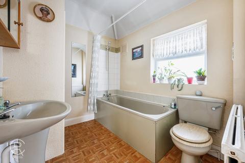 110a Beechmount Avenue, London, W7 3AQ