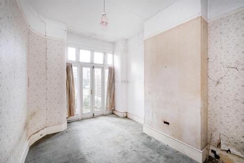 20 Spratt Hall Road, London, E11 2RQ