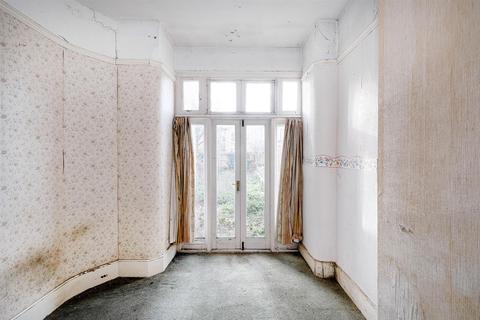 20 Spratt Hall Road, London, E11 2RQ