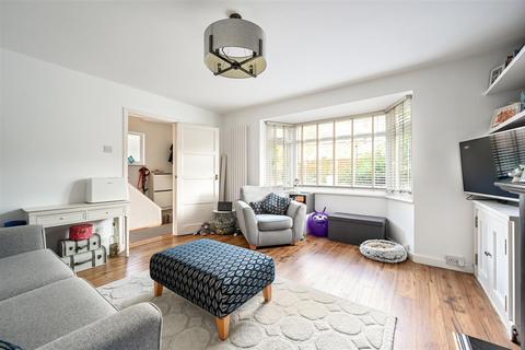 109 Downsway, Southwick, Brighton, BN42 4WE