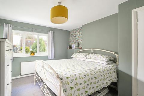 109 Downsway, Southwick, Brighton, BN42 4WE