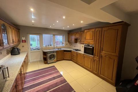 5 bedroom semi-detached house for sale, Probert Road, Wolverhampton