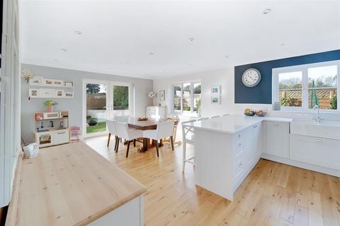 Hilltop Barton Hill, Whitwell, York, YO60 7JZ