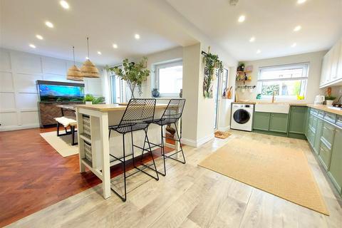 4 bedroom detached house for sale, Almond Way, Stourport-On-Severn