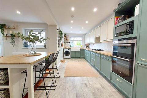 4 bedroom detached house for sale, Almond Way, Stourport-On-Severn