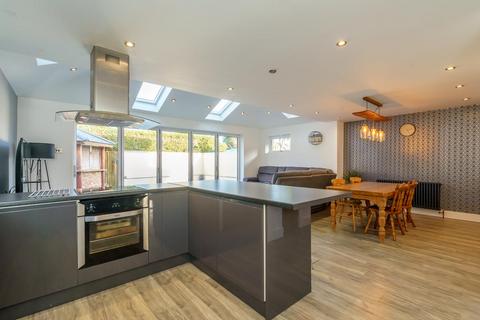 4 bedroom detached house for sale, Pevensey Road, Bognor Regis